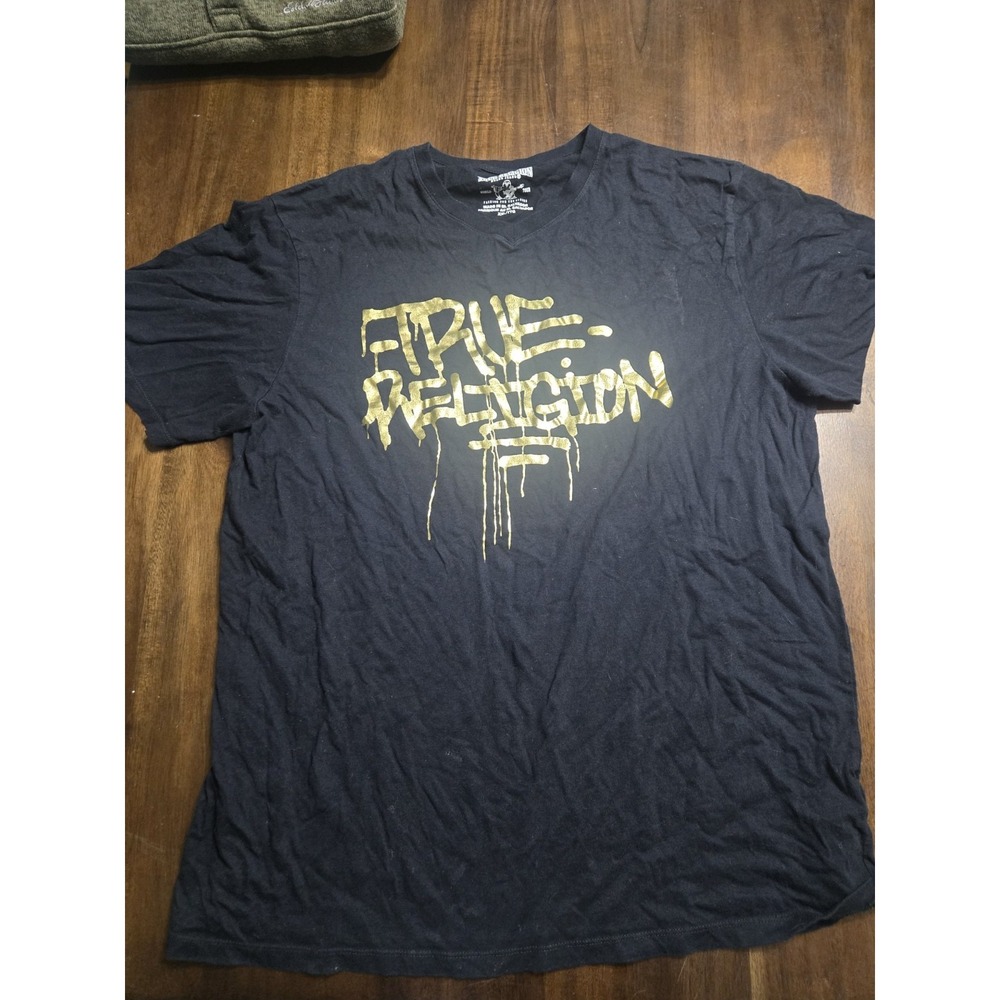 True Religion Graphic T Shirt XXL Black Gold Logo V Neck Streetwear‎ Tee